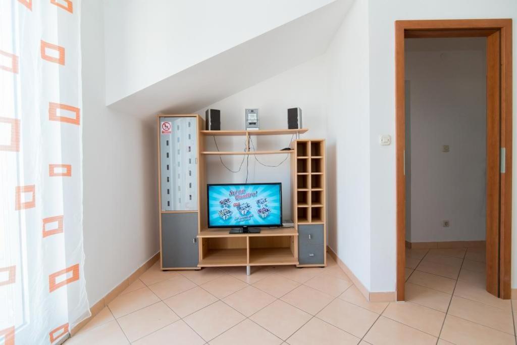 Apartments Batinic 苏佩塔尔 外观 照片