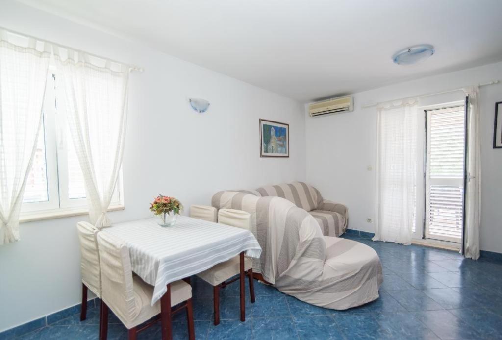 Apartments Batinic 苏佩塔尔 外观 照片