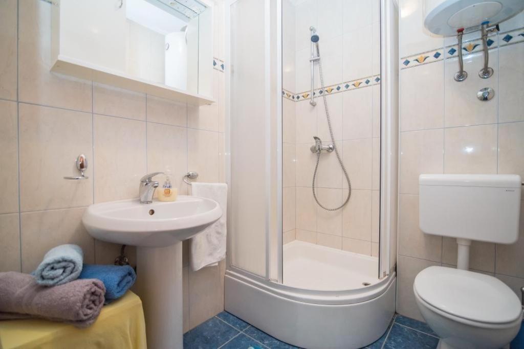 Apartments Batinic 苏佩塔尔 外观 照片